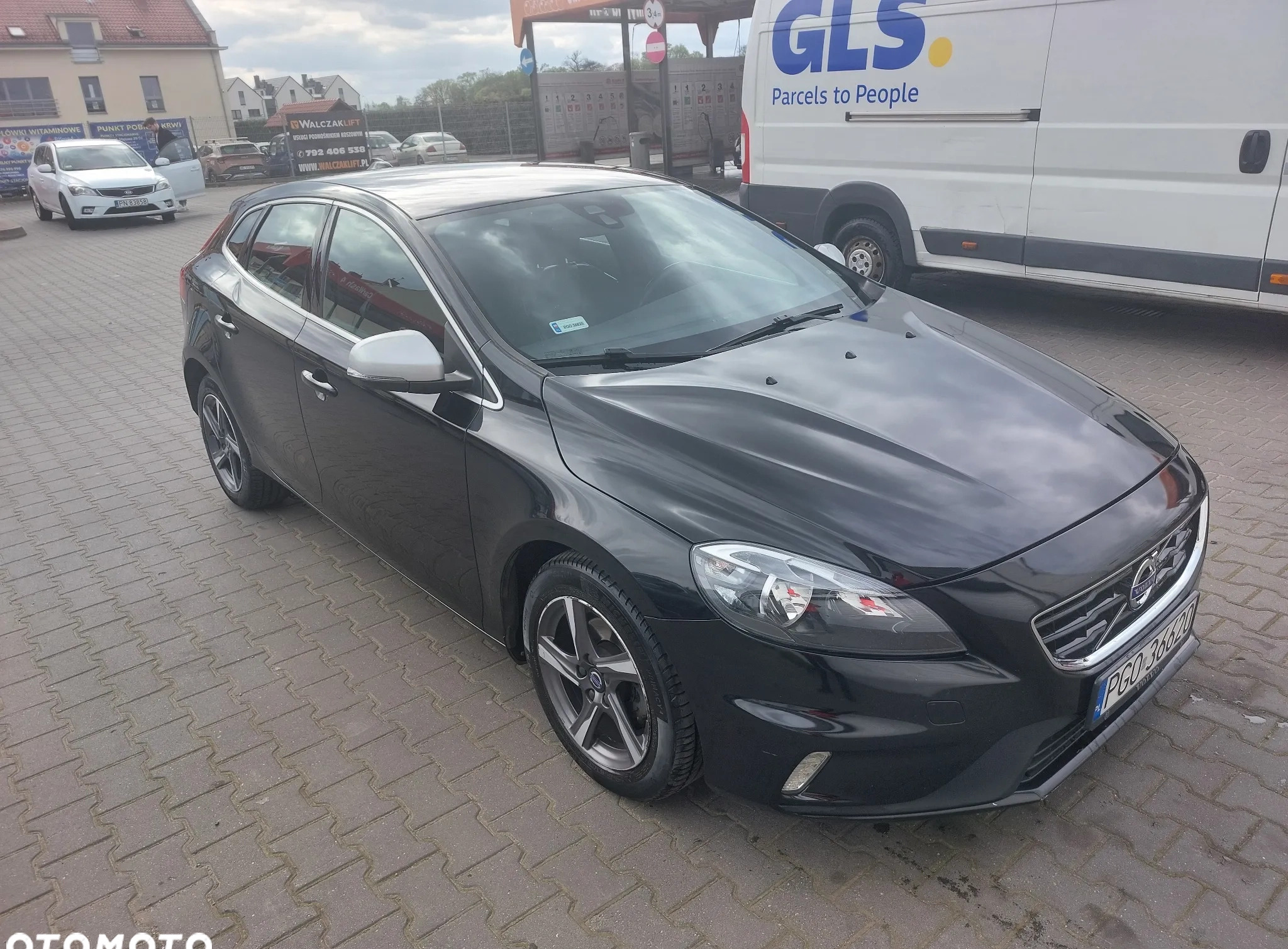 Volvo V40 cena 57000 przebieg: 88000, rok produkcji 2016 z Krobia małe 16